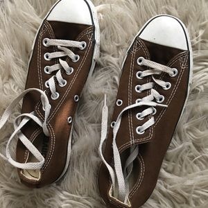 Brown chuck converse all stars